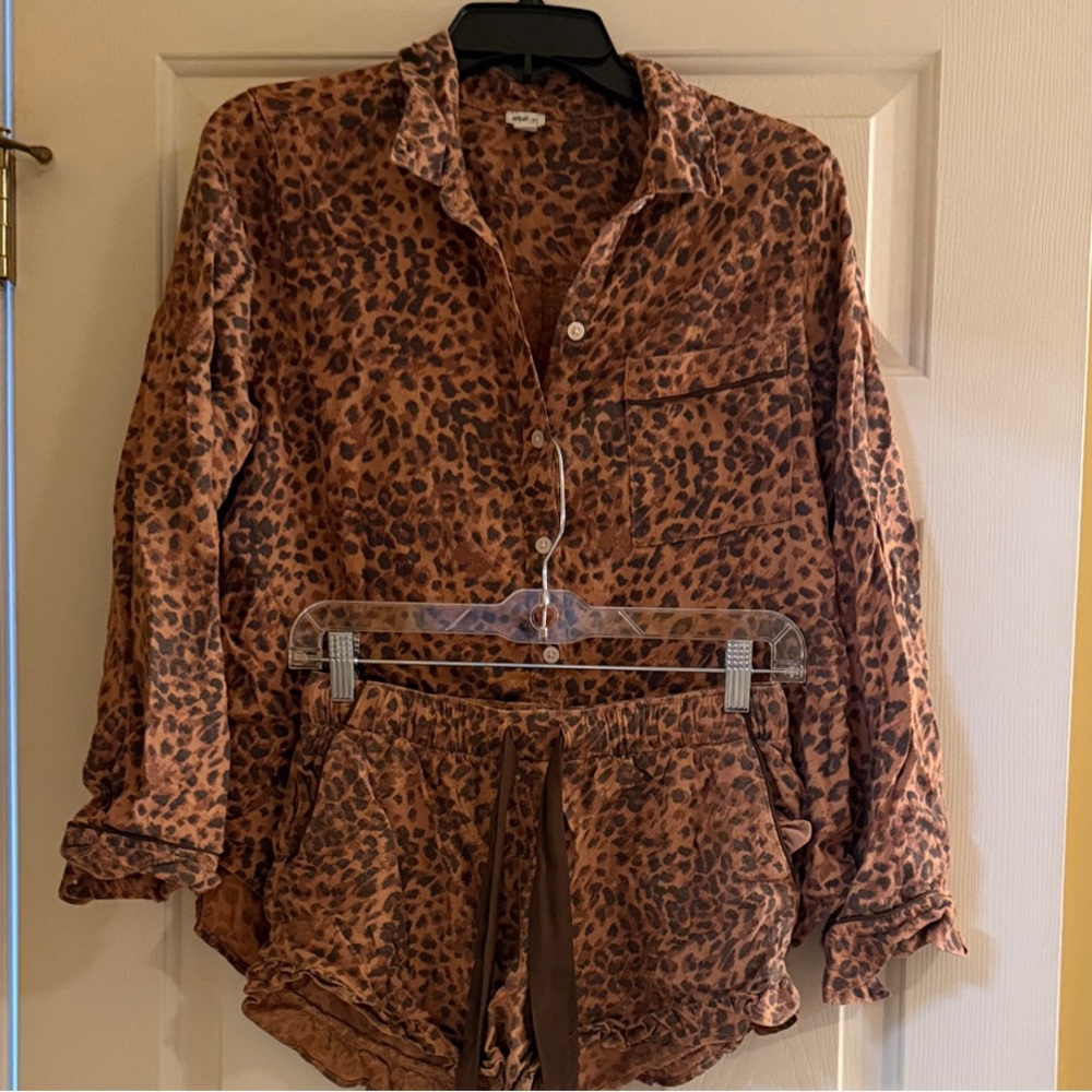 American Eagle Outfitters Leopard Print Pajama Set